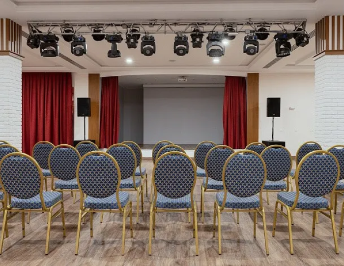 Бал-рум - Alean Family Biarrits